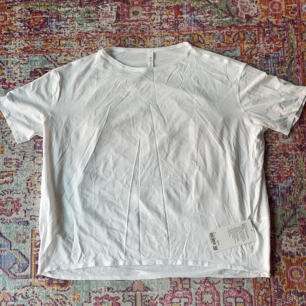 Lululemon Back in Action Short Sleeve Shirt